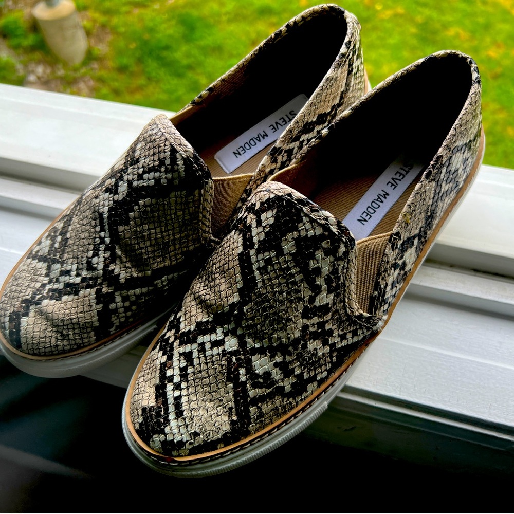 Steve Madden Snake Print Loafer shoes
